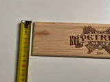 Estampe / Façade d'une caisse de vin en bois du Chateau PETRUS - Bordeaux | Format 1 bouteille = 30x8 cm